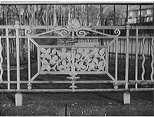 Bandstand railings